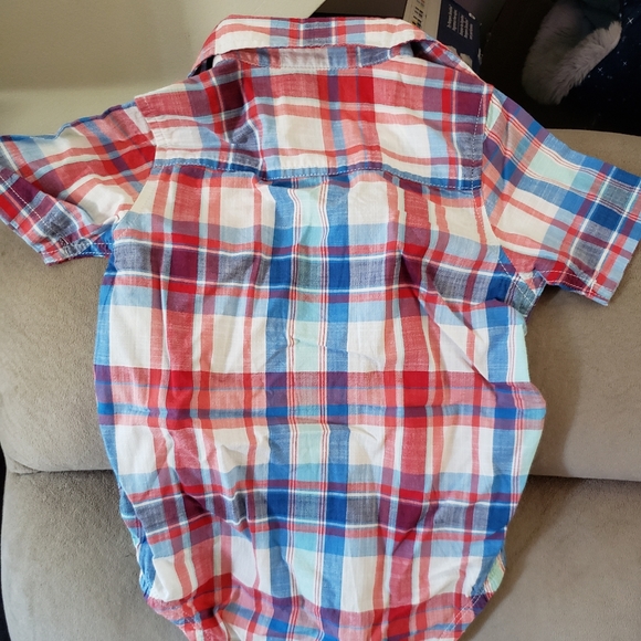 Red White & Blue Snap Bottom Shirt - Picture 2 of 3